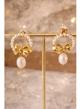 Isalda – Boucles d’oreilles mariée & soirée, ruban doré et perles d’eau douce, bijoux élégants en acier inoxydable