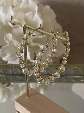 Créoles Luma – Boucles d’oreilles de mariée dorées et perles nacrées