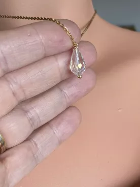 Madison  – Collier de dos mariage doré et perles, bijou délicat pour robe dos nu