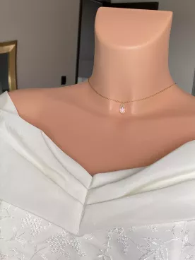 Madison  – Collier de dos mariage doré et perles, bijou délicat pour robe dos nu