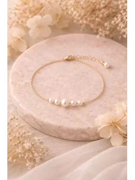 Bracelet Mariée Perles Fines – Essence | Bijou de Mariage Délicat et Élégant