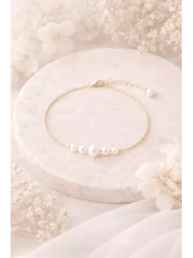 Bracelet Mariée Perles Fines – Essence | Bijou de Mariage Délicat et Élégant