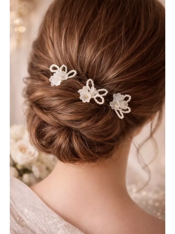 Pic cheveux mariée bohème fleurs et perles – Confidence”