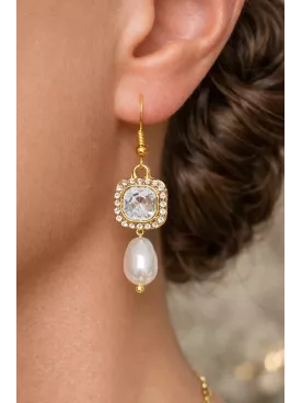 Golden Square - Boucles d’oreilles crochet Cabochon oxyde de zirconium & Goutte Nacrée, Mariage Romantique