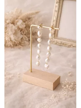 Boucles d’Oreilles Longues en Perles Naturelles – Bijou de Mariée Élégant et Raffiné I Lluvia de Perlas