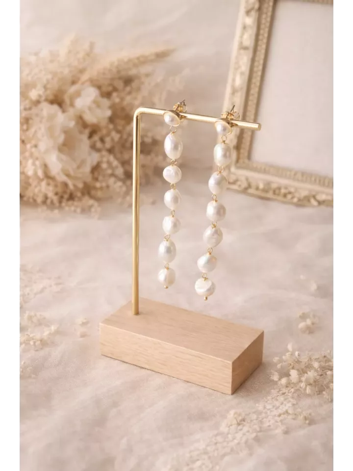 Boucles d’Oreilles Longues en Perles Naturelles – Bijou de Mariée Élégant et Raffiné I Lluvia de Perlas