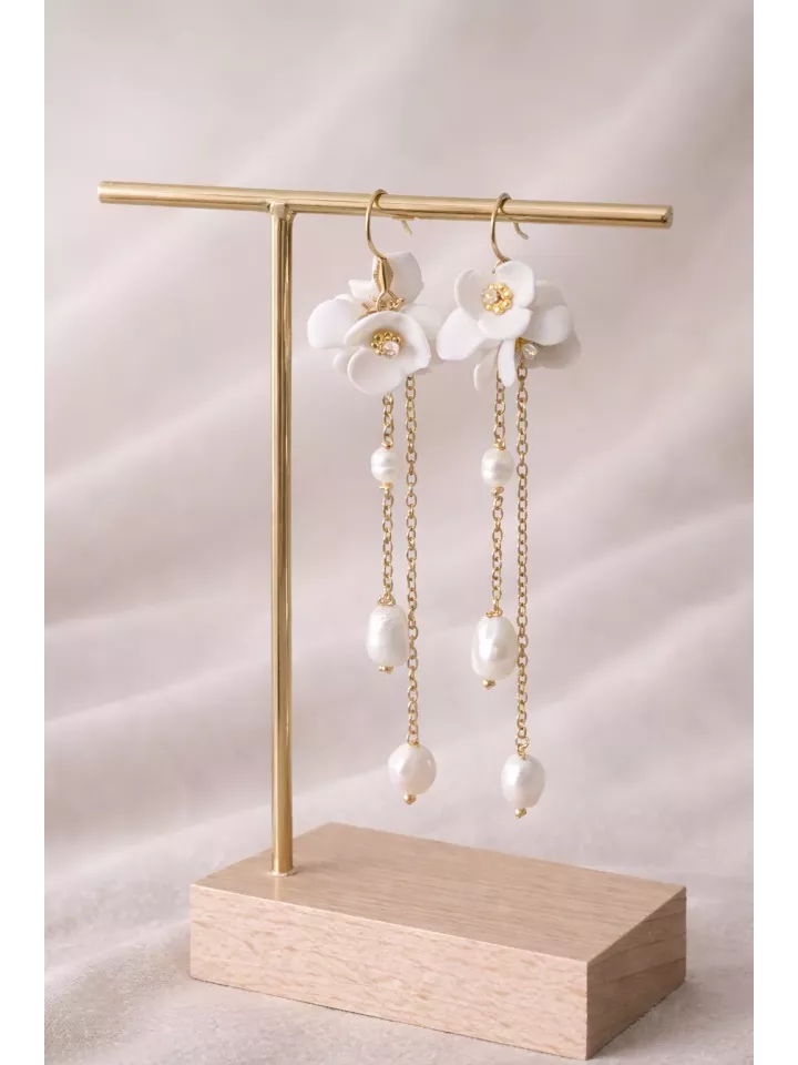 Boucles d’Oreilles Longues en Perles Naturelles – Bijou de Mariée Élégant et Raffiné I Lluvia de Perlas