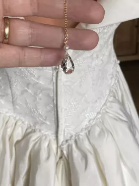 Collier de Dos Mariée Perles Blanches – Bijou de Mariage Élégant-Primavera