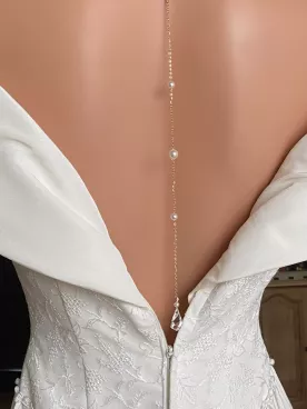Collier de Dos Mariée Perles Blanches – Bijou de Mariage Élégant-Primavera