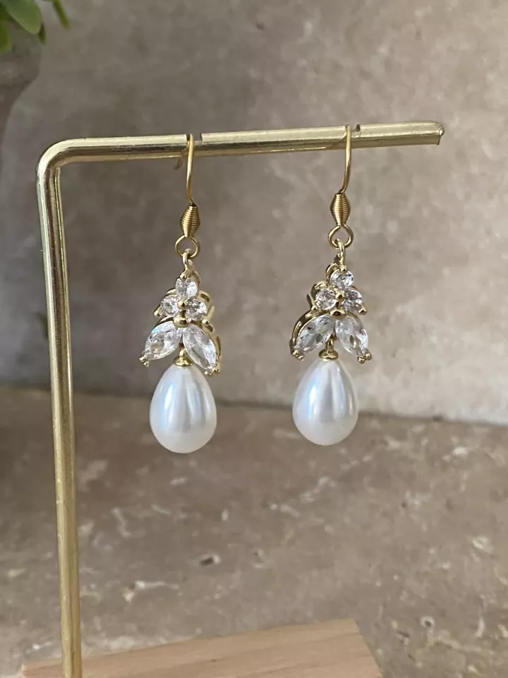 Boucles d’oreilles mariage perle goutte et cristaux – doré –Princesa - Lueur de Perles