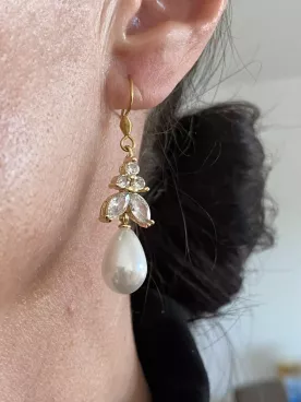 Boucles d’oreilles mariage perle goutte et cristaux – doré –Princesa - Lueur de Perles