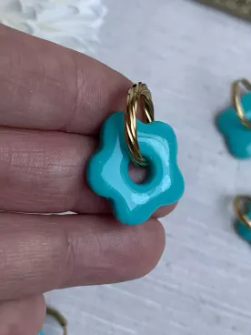 Boucles d’oreilles fleurs bleu lagon duo mère fille – Coffret cadeau comme maman | Lueur de Perles