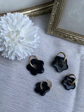 Boucles d’oreilles fleurs noir duo mère fille – Coffret cadeau comme maman | Lueur de Perles