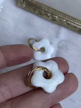 Boucles d’oreilles fleurs blanc paillette duo mère fille – Coffret cadeau comme maman | Lueur de Perles
