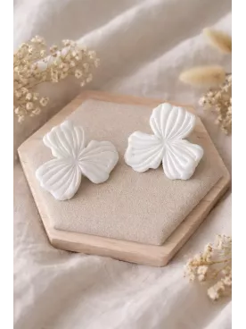 Boucles d’oreilles Fleur d’oranger blanc – Élégance florale pour mariée