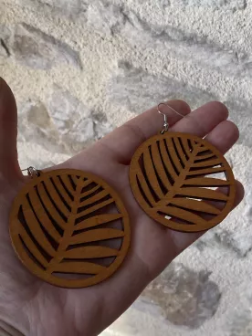 Boucles d’oreilles Bois Nature – Motif graphique ajouré & style bohème ethnique