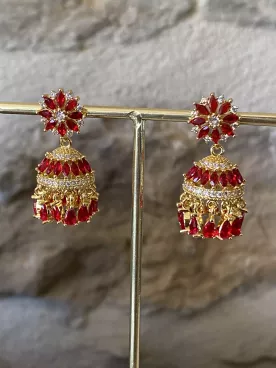 Boucles d’oreilles Jhumka Rouge Royal – Cristaux rouges & doré, style oriental élégant