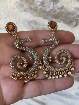 Boucles d’oreilles Hippocampe doré à cristaux scintillants