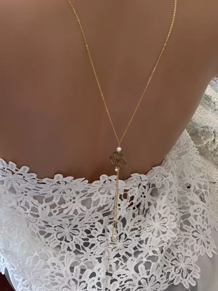 Collier de Dos  Mariée Géométrie Élégante