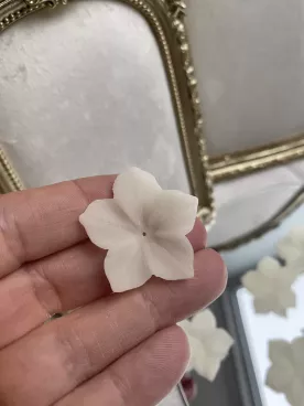 Lot de 10 fleurs crème – Porcelaine froide souple | DIY, fleur de cerisier & loisirs créatifs