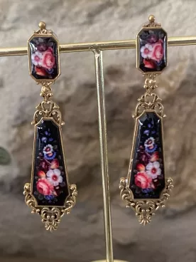 Boucles d’oreilles florales baroques XXL – Bijou noir élégant et raffiné