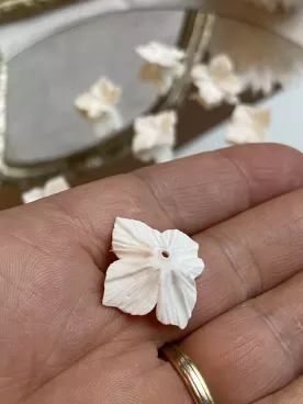 Lot de 10 fleurs d’hortensia ivoire en porcelaine froide souple – Idéal DIY & loisirs créatifs