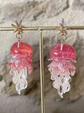 Boucles Méduse rose – Bijou lumineux et audacieux