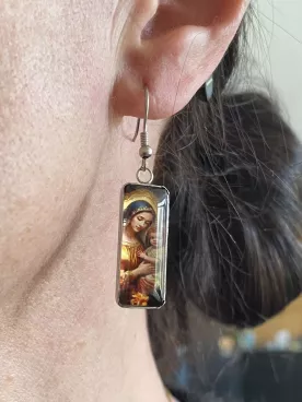 Boucles d’oreilles Madone vintage – Bijou religieux élégant avec pendentif rectangulaire