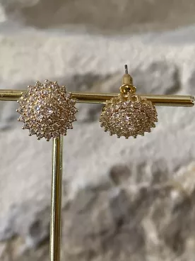 Boucles d’oreilles Mariée dorées pavées de strass – bijou élégant et lumineux