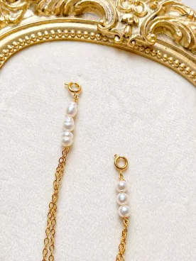 Pendentif de Dos Mariée – Sublimez un Collier Précieux, Chargé d’Émotion, pour Votre Mariage