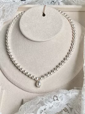 Garde – Collier de mariée en perles nacrées Swarovski et goutte centrale