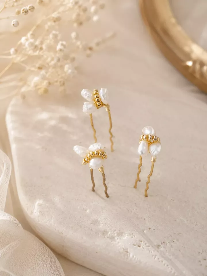 Pics à Cheveux Mariée Auréa – Perles d’Eau Douce Naturelles & Finition Dorée | Accessoire Chignon Mariage Bohème Chic
