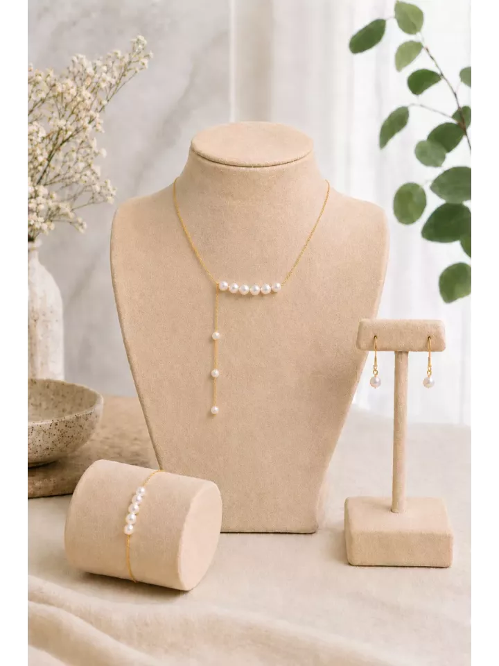 Parure Mariée Lys – Collier, Bracelet et Boucles d’Oreilles en Perles Nacrées