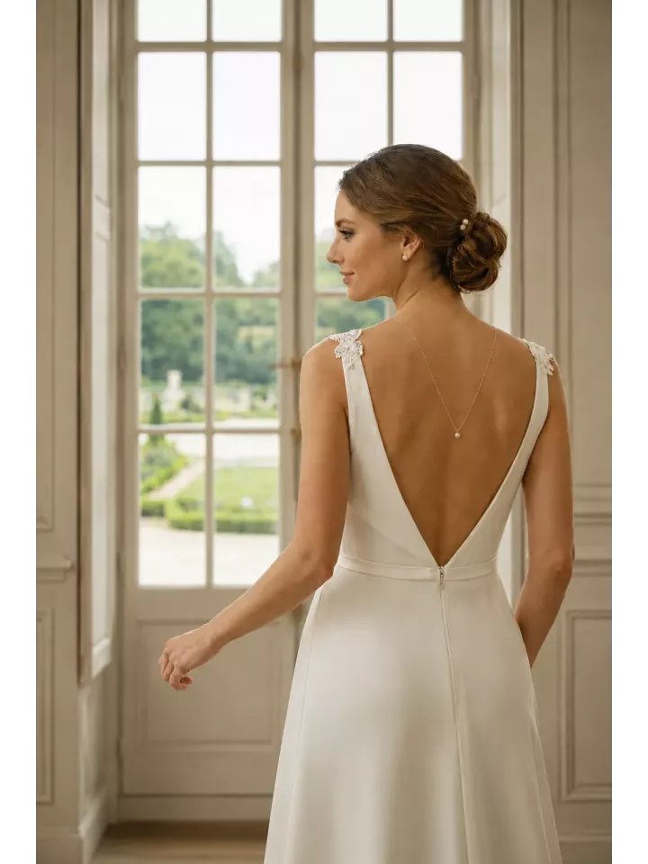 Collier de dos Lina – Bijou de dos mariée à perle délicate