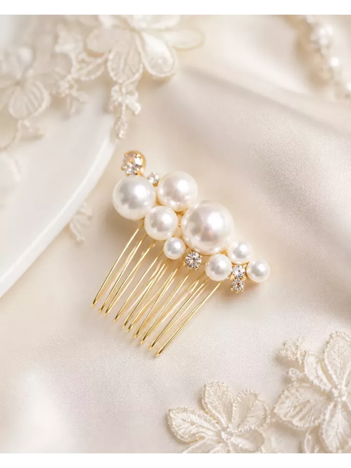 Peigne de mariée Élodine — Perles lumineuses et élégance intemporelle