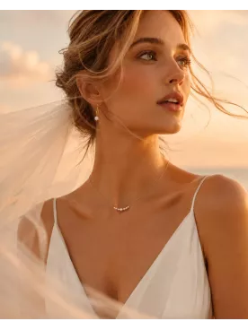 Collier de mariée Évanesce – perles fines et chaîne dorée