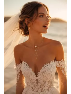 Livia-Collier Doré  Mariée avec cascade de perles nacrées – Élégance et finesse