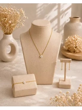 Parure Nacéline – Collier, Bracelet & Boucles Fleur en Nacre | Bijoux Mariée Élégants et Raffinés