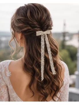 Nœud de mariée Albane en dentelle – Peigne doré pour cheveux
