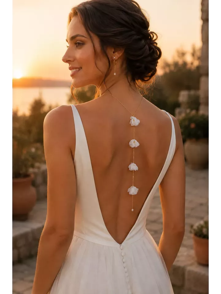 Collier de dos de mariée fleuri doré – Floréal