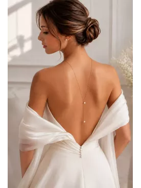 Collier de Dos Mariée Althéa en Perles Nacrées & Cristal – Bijou Dos Nu Élégant Mariage