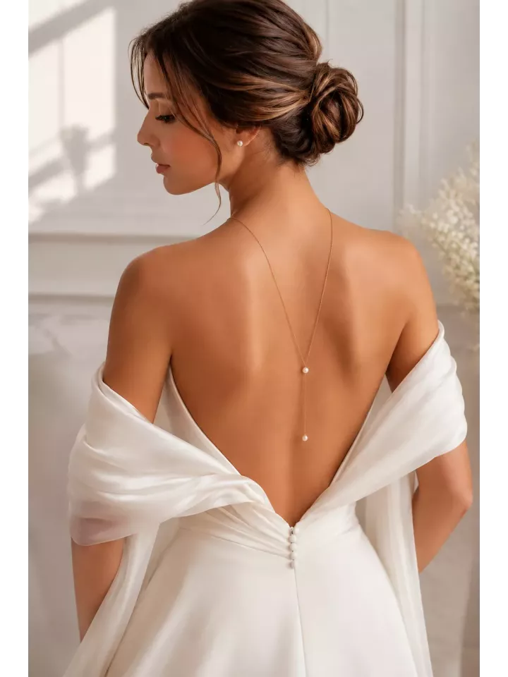 Collier de Dos Mariée Althéa en Perles Nacrées & Cristal – Bijou Dos Nu Élégant Mariage
