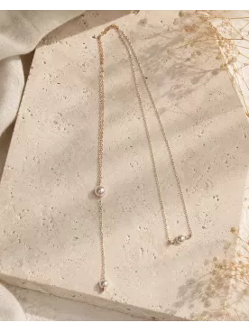 Collier de Dos Mariée Althéa en Perles Nacrées & Cristal – Bijou Dos Nu Élégant Mariage