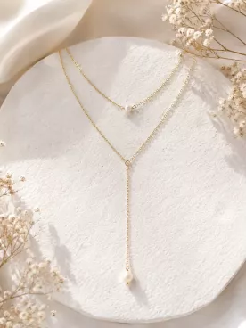 Collier Floriane – Double chaîne dorée & perles nacrées