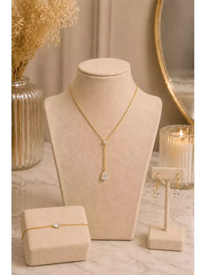 Parure Mariée Victoria – Collier, Bracelet & Boucles d’Oreilles Goutte Cristal – Chaîne Fine Dorée