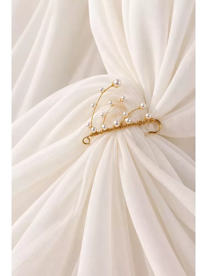 Broche attache-traîne de mariée argenté et perles nacrées – Églée