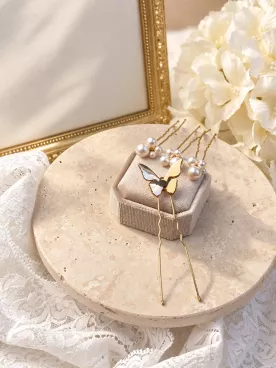 Pics à cheveux de mariée avec perles nacrées et papillon doré - Méliane