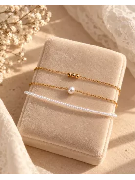 Bracelet de mariée doré à trois rangs, perles nacrées et détails dorés- Sidonie