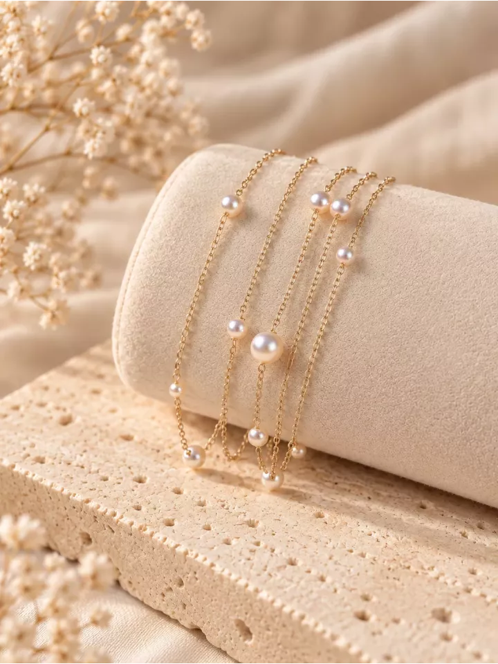 Bracelet de mariée Olympe – Bracelet doré multi-rangs avec perles nacrées