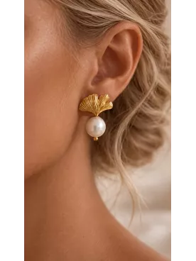 Boucles d’oreilles de mariée en feuilles de ginkgo dorées et perles nacrées- L’Orée